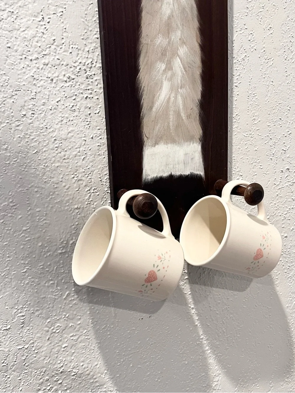 Vintage Hand Painted Ostrich Mug Rack Folk Art Wall Decor